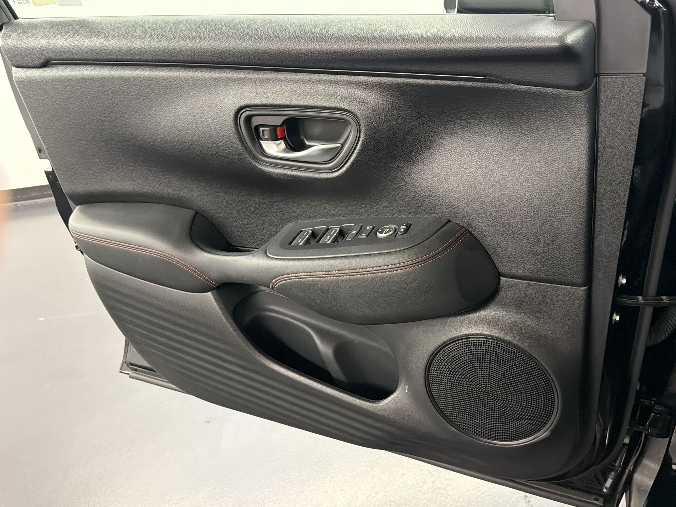 Certified 2024 Honda HR-V Sport image 14