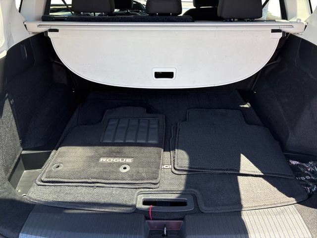 Used 2023 Nissan Rogue SV FWD image 19