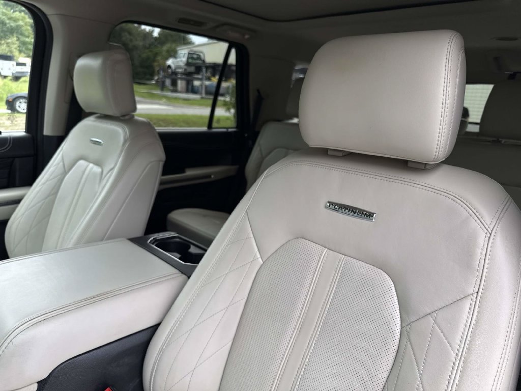 Used 2021 Ford Expedition Platinum AWD/4WD image 23