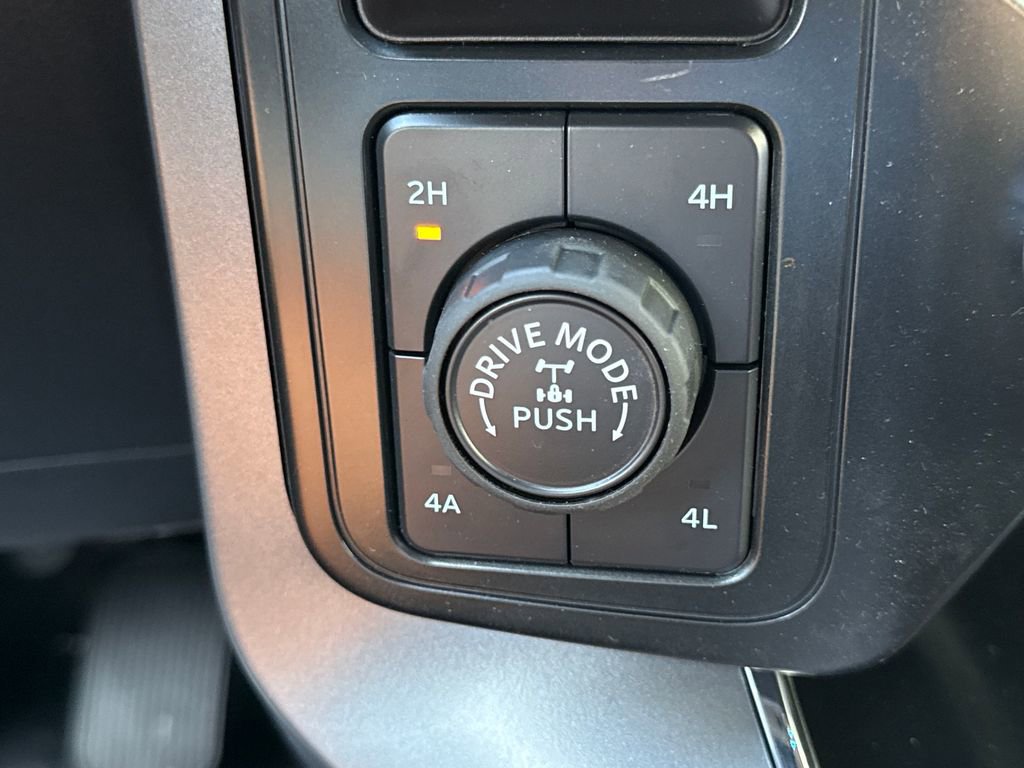 New 2025 Ford F150 Lariat w/ Equipment Group 501A Mid image 32