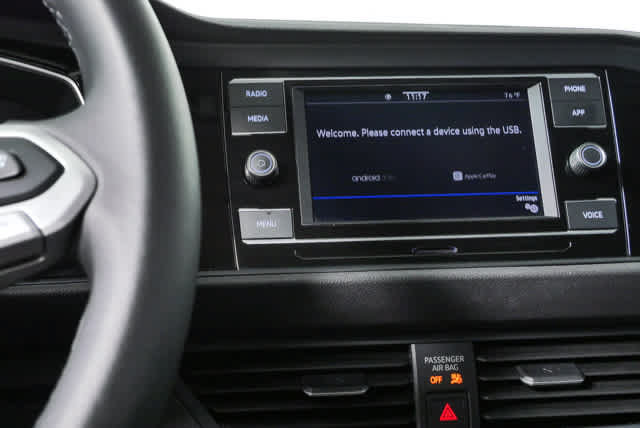 Used 2024 Volkswagen Jetta SE FWD image 15