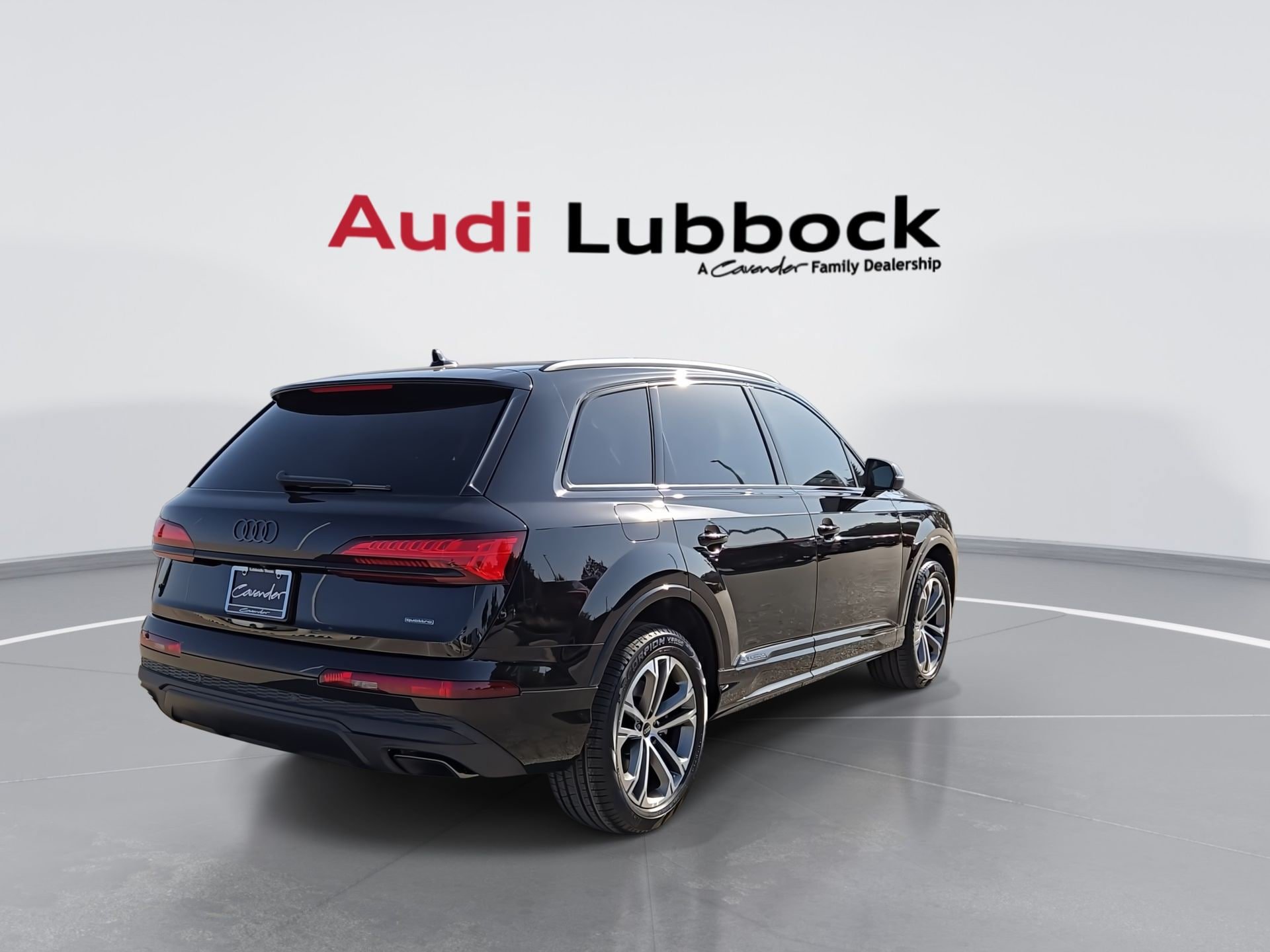 New 2026 Audi Q7 2.0T Premium AWD/4WD image 8