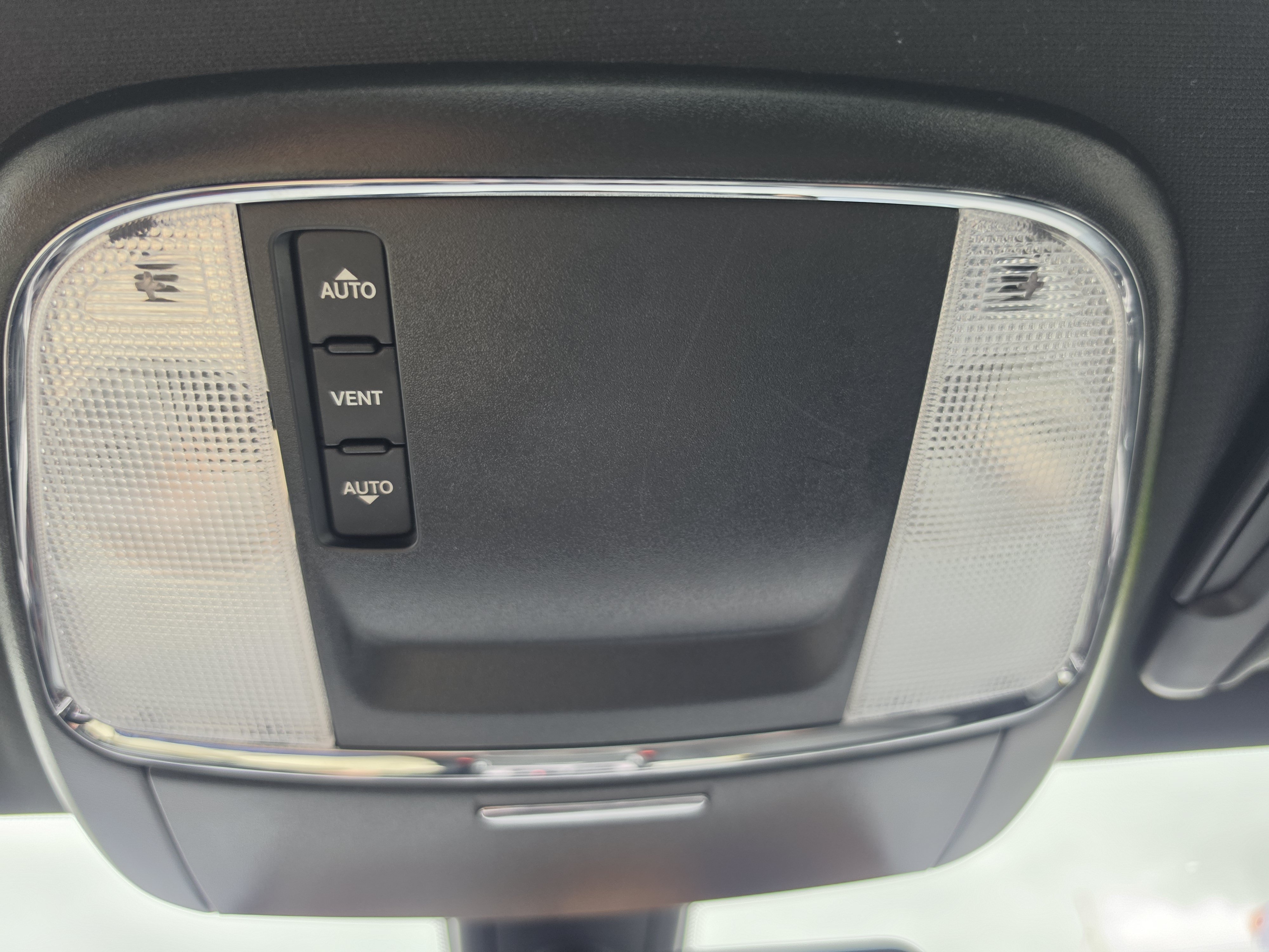 Used 2019 Dodge Charger SXT w/ Blacktop Package AWD/4WD image 32