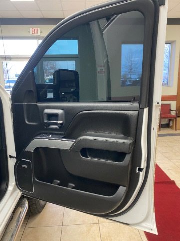 Used 2015 Chevrolet Silverado 2500 LTZ w/ Duramax Plus Package image 11