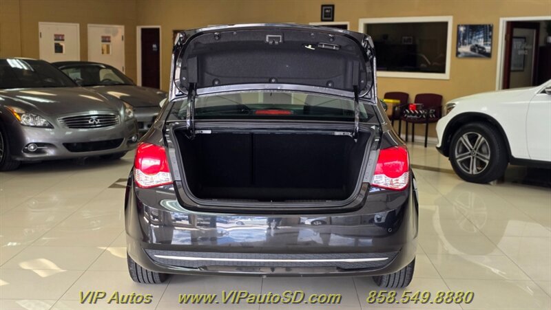 Used 2012 Chevrolet Cruze LT w/ RS Package FWD image 10
