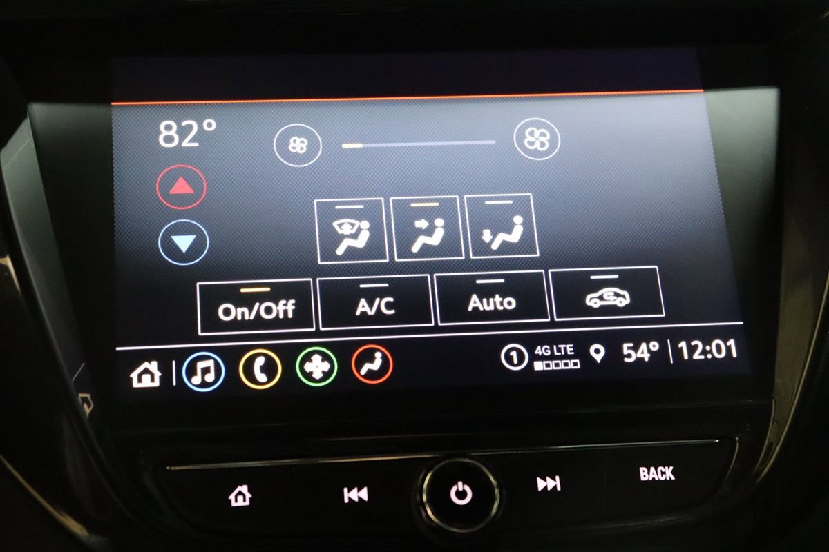 Used 2023 Chevrolet TrailBlazer RS w/ Technology Package image 48