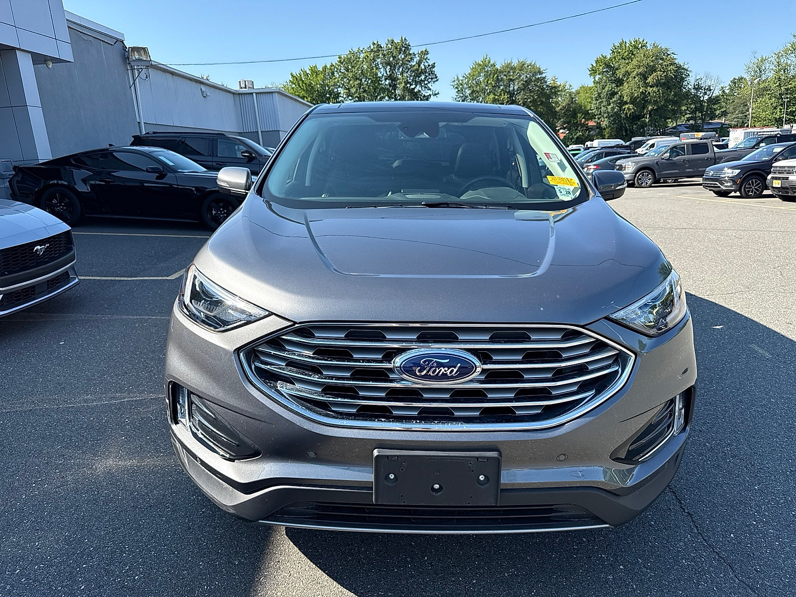 Used 2023 Ford Edge Titanium AWD/4WD image 4