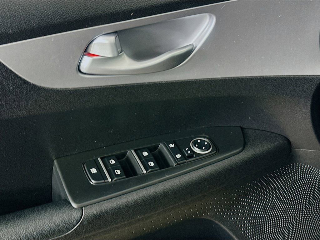 Certified 2023 Kia Forte LX image 18