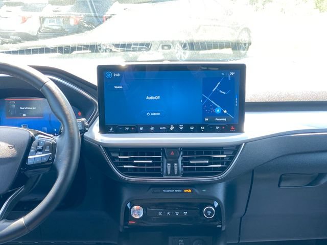 Used 2025 Ford Escape Platinum AWD/4WD image 23