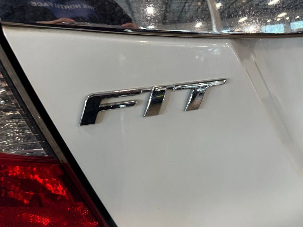 Used 2016 Honda Fit EX image 22
