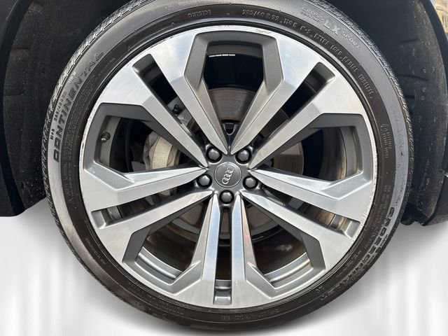 Used 2019 Audi Q8 Prestige w/ Towing Package image 12