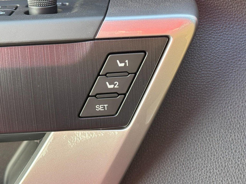 New 2025 Toyota Tundra Platinum image 11