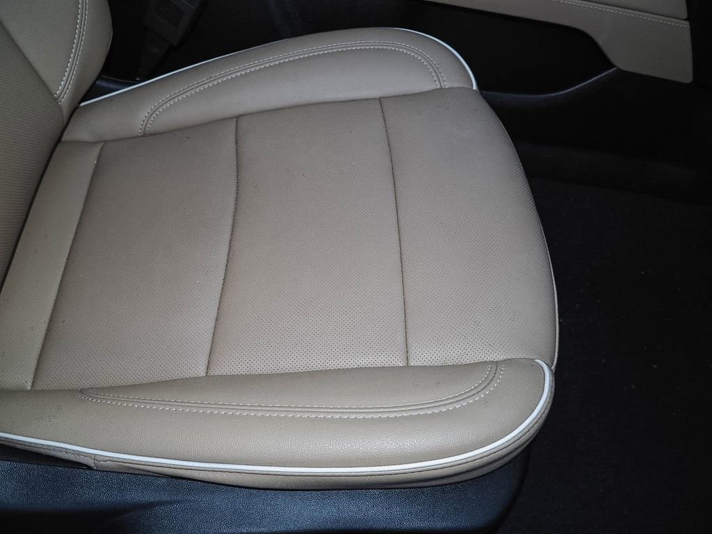 Used 2024 Chevrolet Tahoe Premier w/ Premium Package image 19