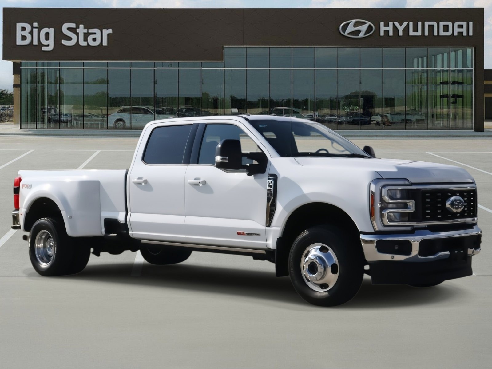 Used 2024 Ford F350 Lariat w/ Lariat Ultimate Package image 6