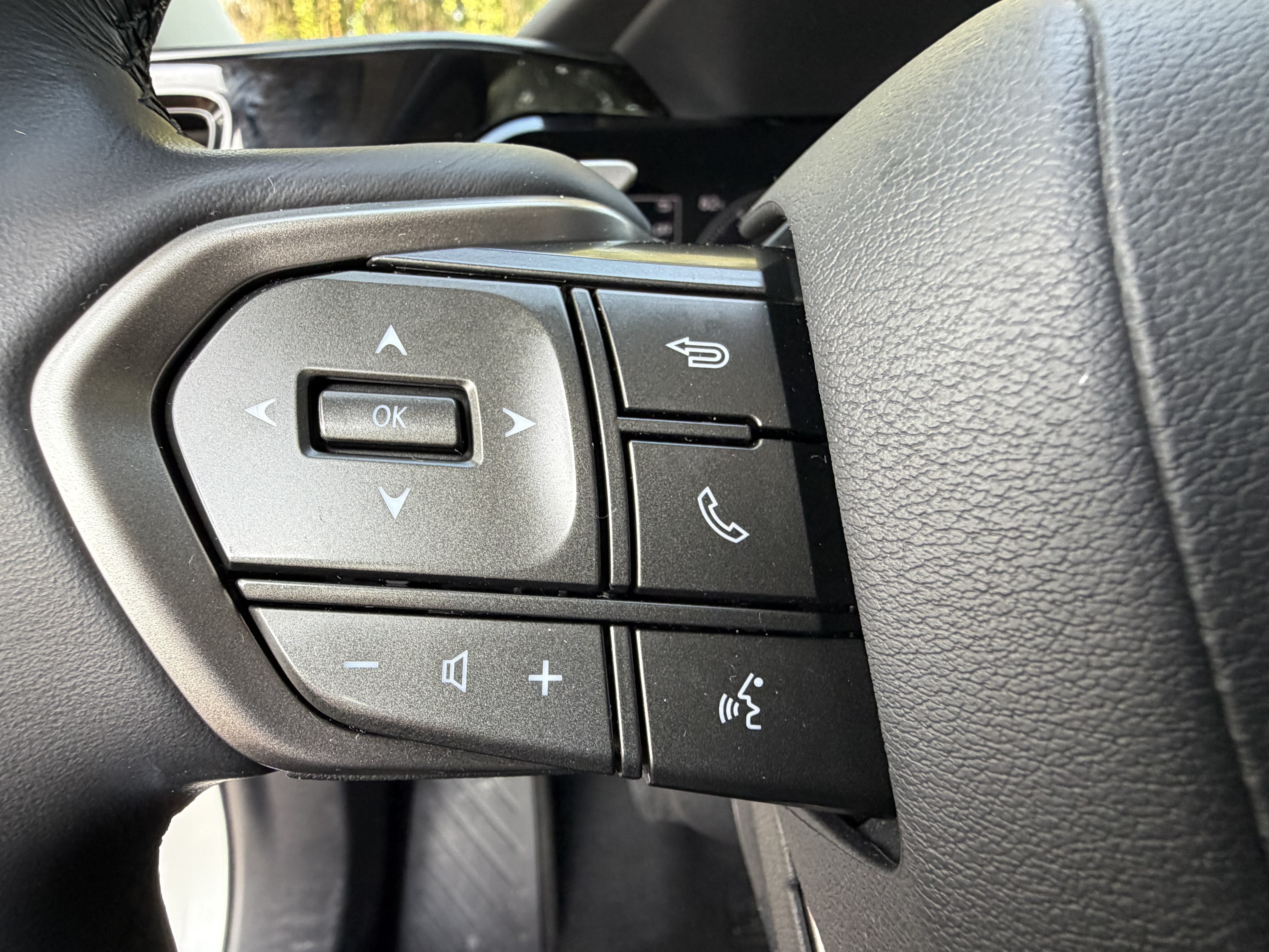 Used 2024 Lexus NX 250 FWD w/ Cold Area Package image 18