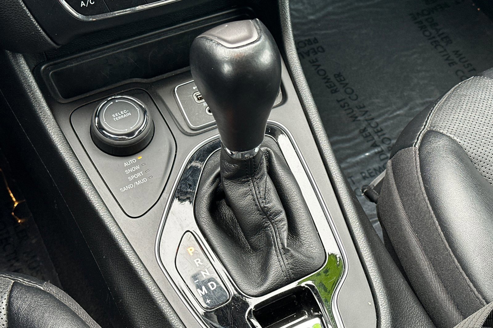 Used 2023 Jeep Cherokee Altitude Lux image 22