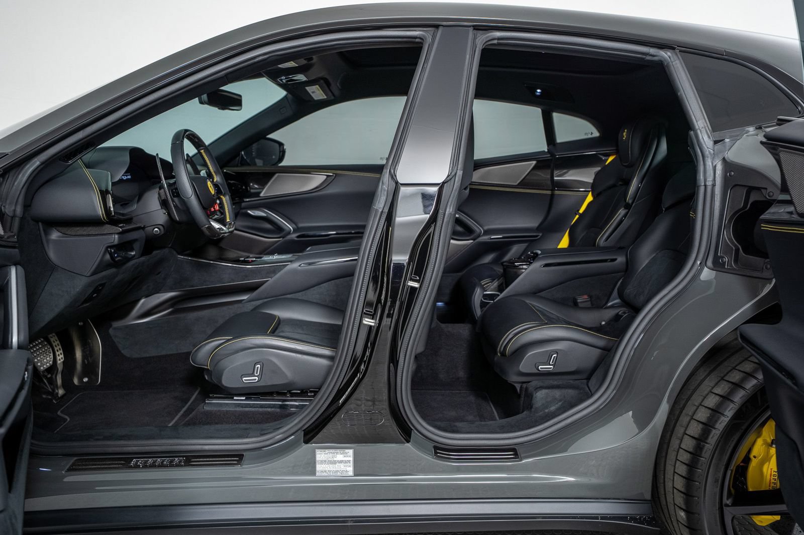 Certified 2025 Ferrari Purosangue AWD/4WD image 19