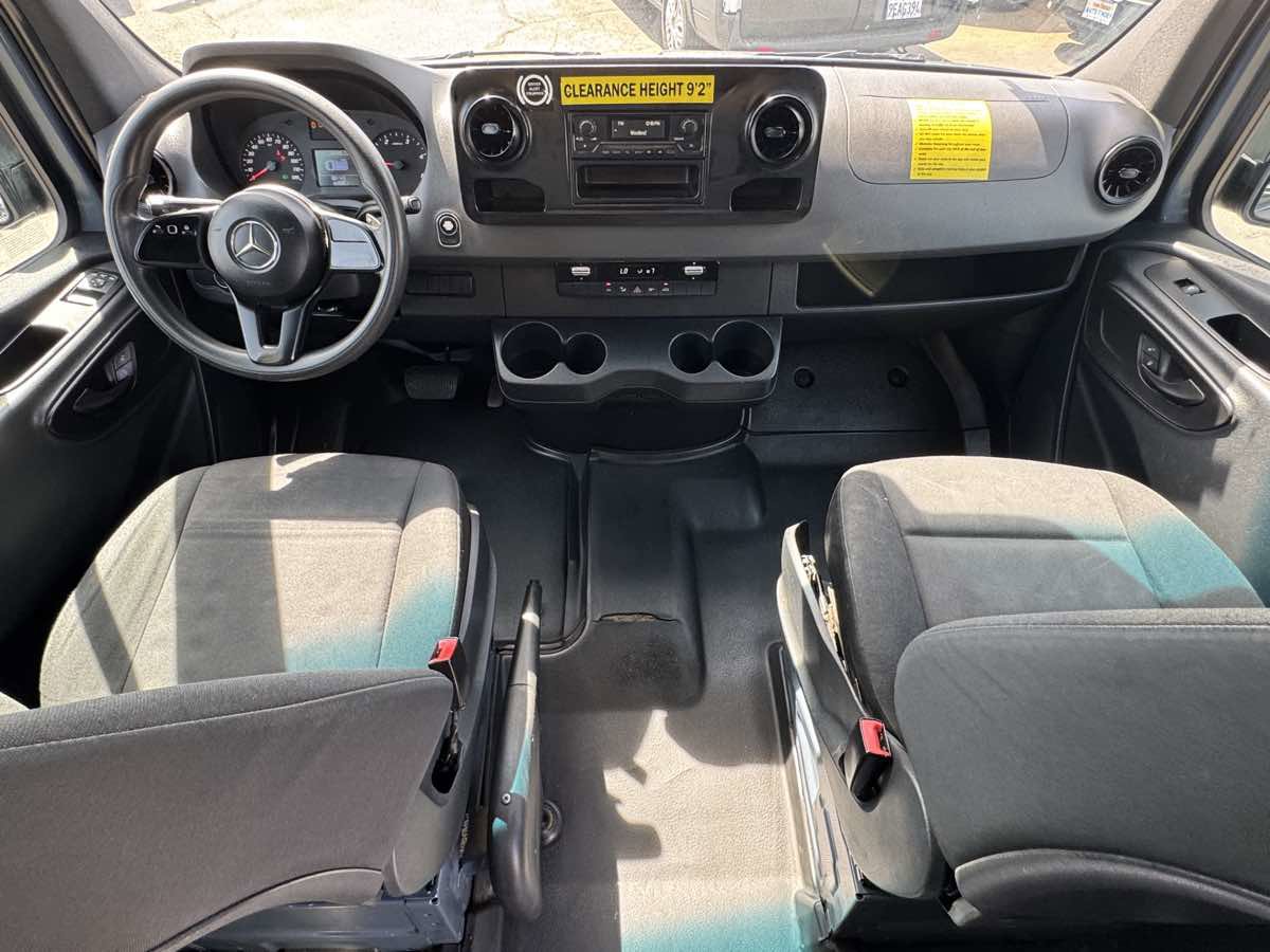 Used 2019 Mercedes-Benz Sprinter 170 image 23