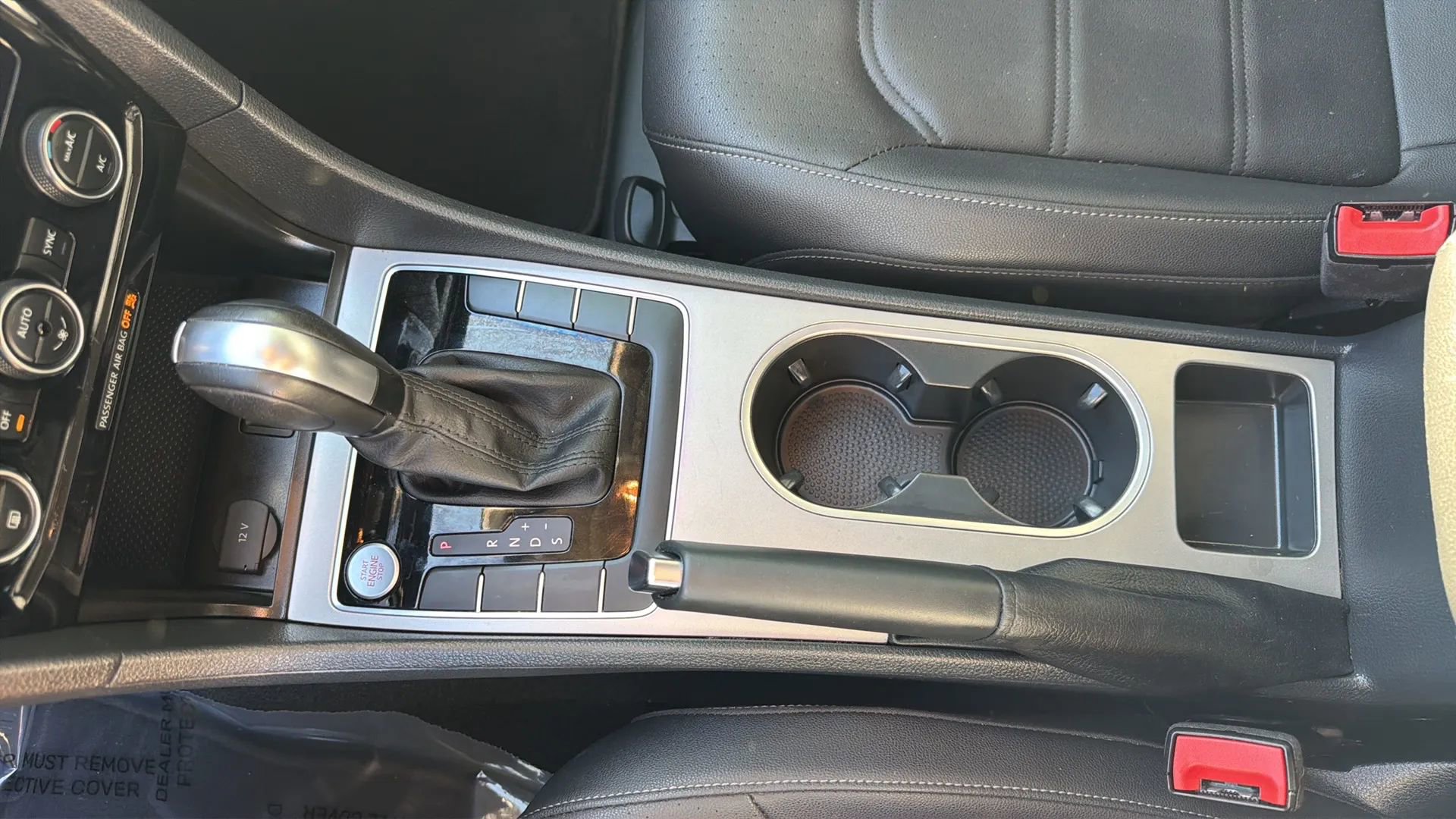 Used 2022 Volkswagen Passat 2.0T SE image 37