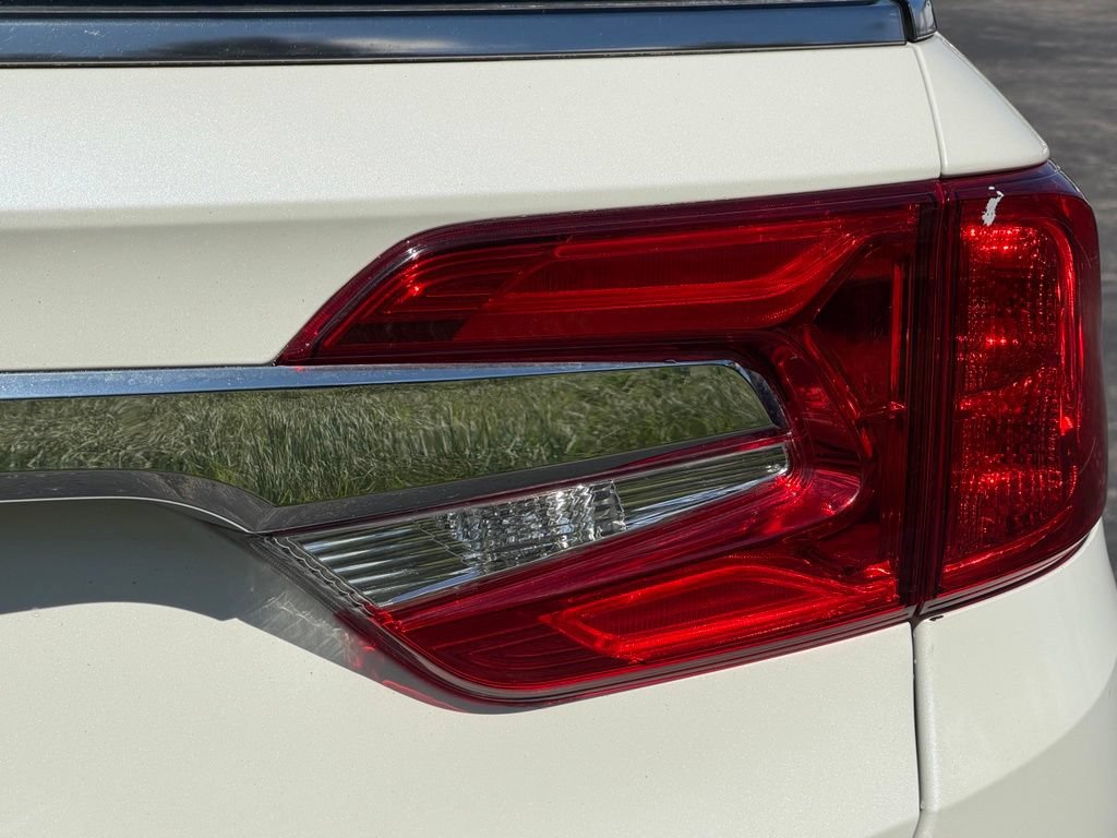 Used 2019 Honda Odyssey Elite image 12