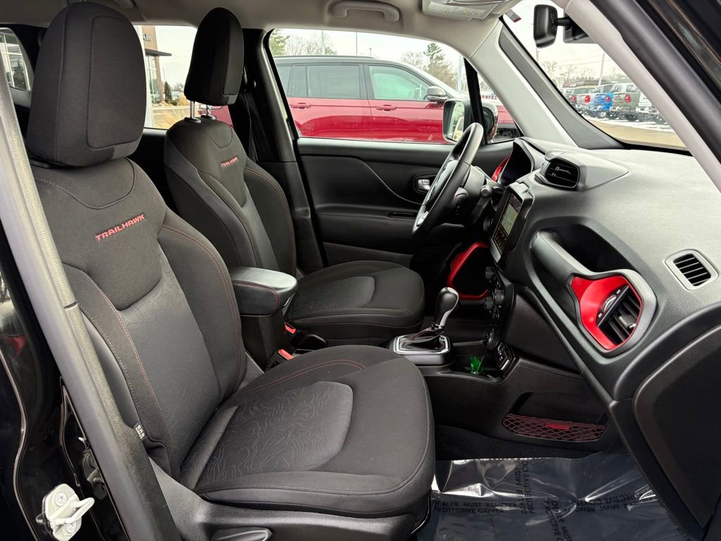 Certified 2023 Jeep Renegade Trailhawk AWD/4WD image 15