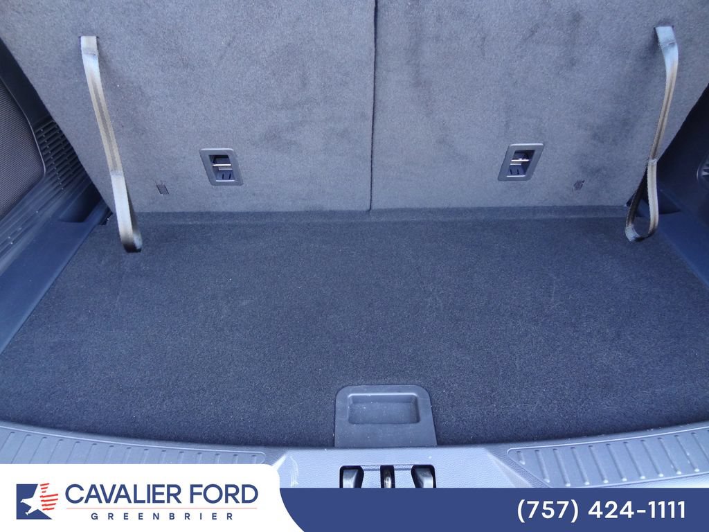 Used 2026 Ford Explorer ST-Line w/ ST-Line Street Pack AWD/4WD image 9
