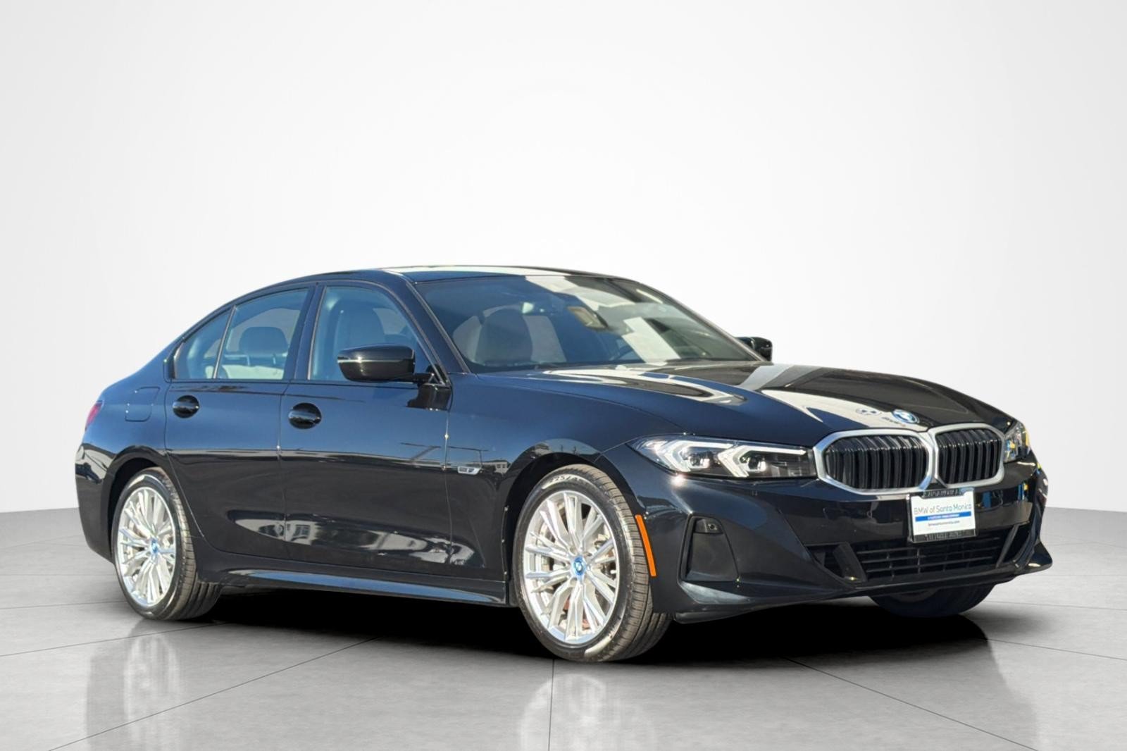 Used 2023 BMW 330e w/ Premium Package RWD image 7