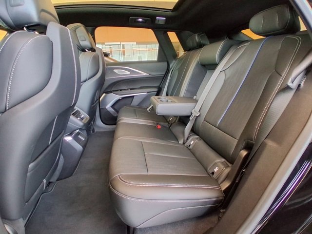 New 2026 Cadillac Lyriq V image 25