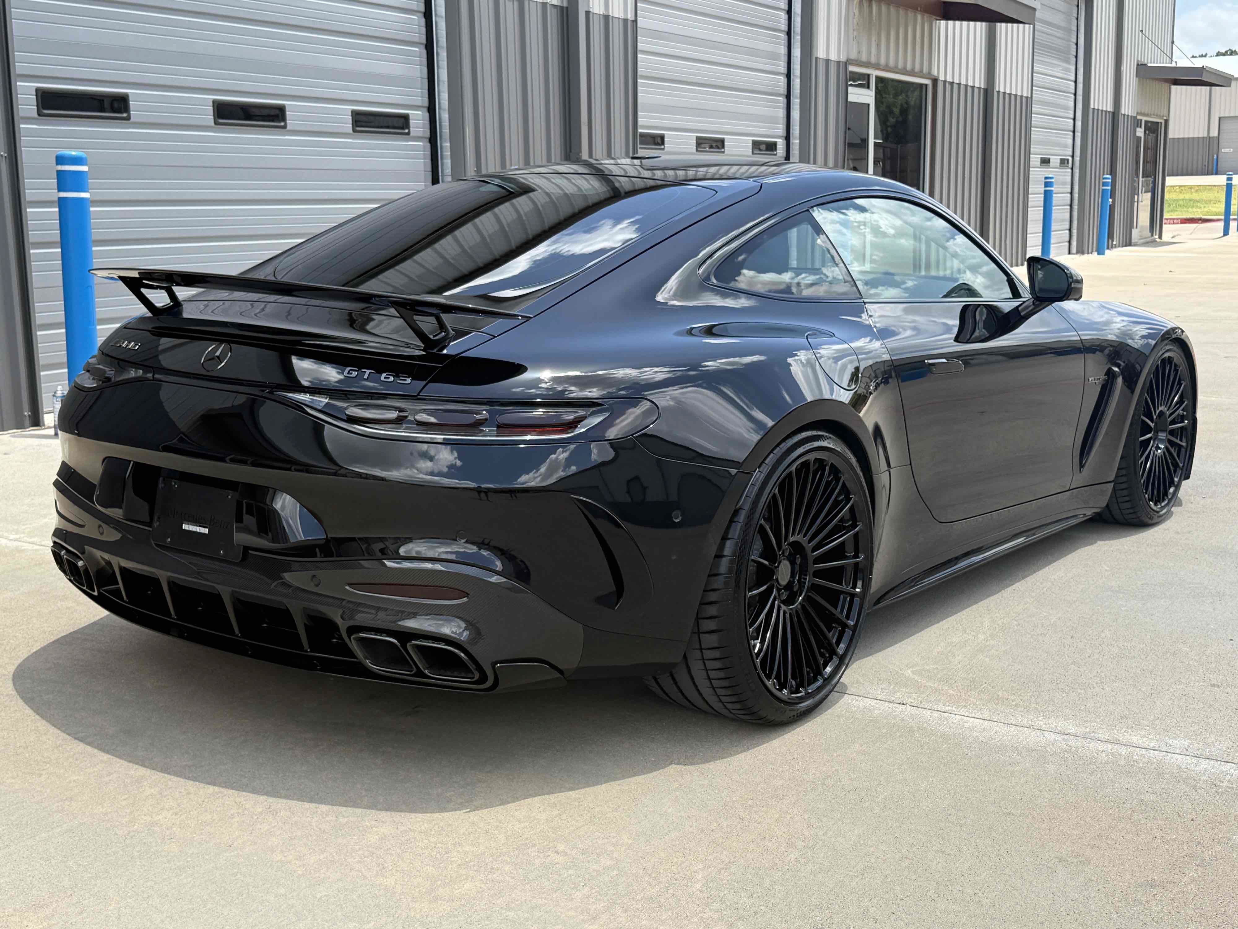 Used 2025 Mercedes-Benz AMG GT 63 image 27
