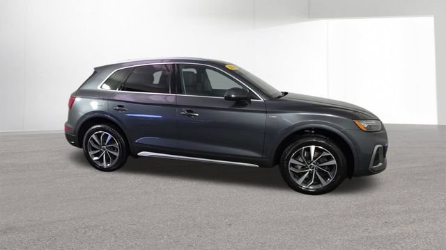 Used 2023 Audi Q5 2.0T Premium w/ Convenience Package AWD/4WD image 2