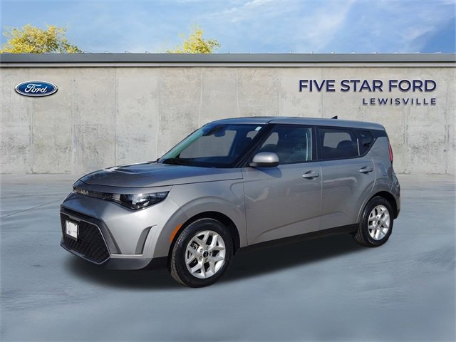 Used 2023 Kia Soul LX w/ Option Group 015 image 4