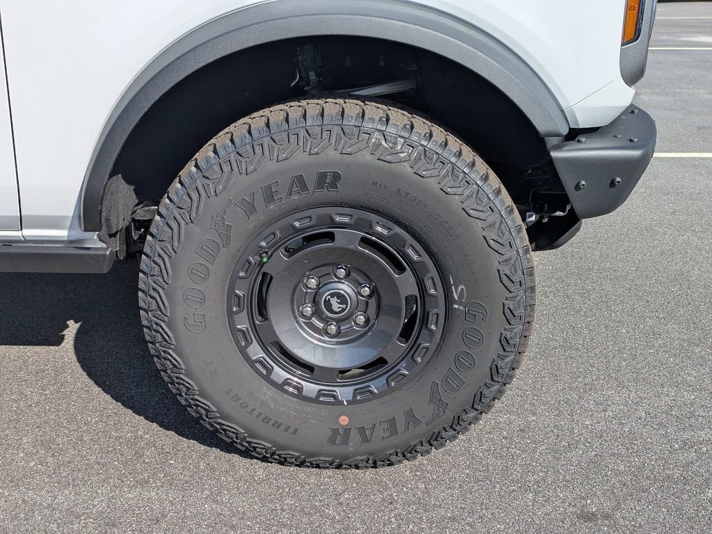 New 2025 Ford Bronco Badlands image 11