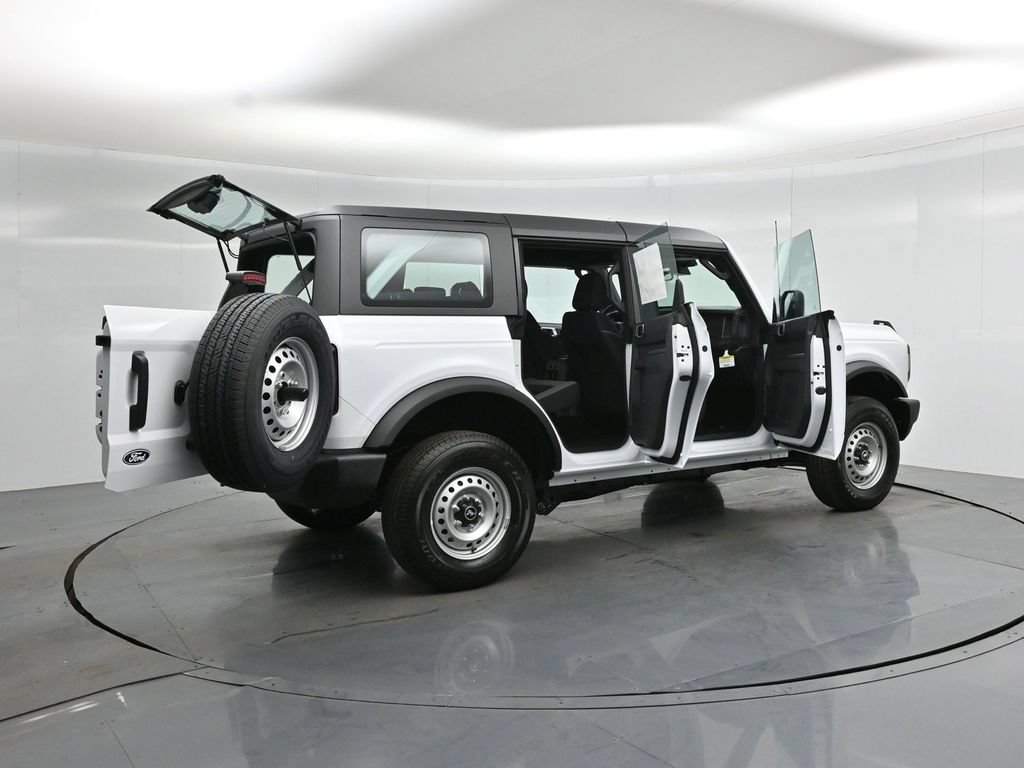 New 2026 Ford Bronco 4-Door AWD/4WD image 5