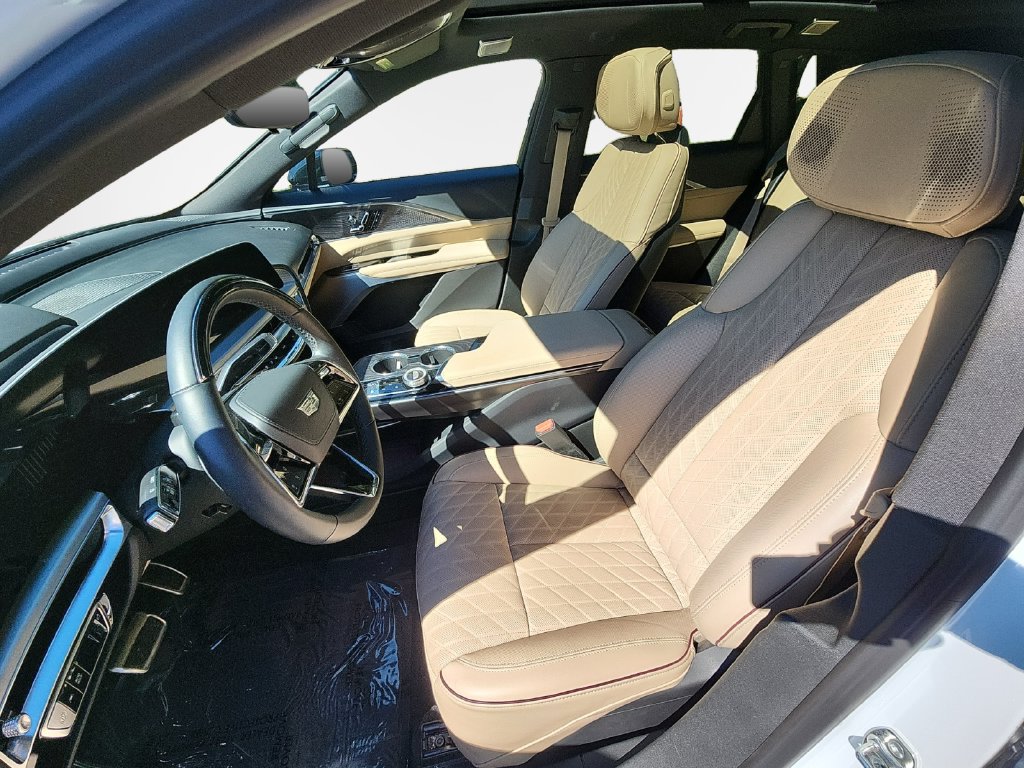 Certified 2026 Cadillac Lyriq Signature Luxury w/ Nappa Leather Package AWD/4WD image 14