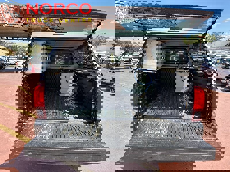 Used 2020 Toyota Tacoma SR image 9