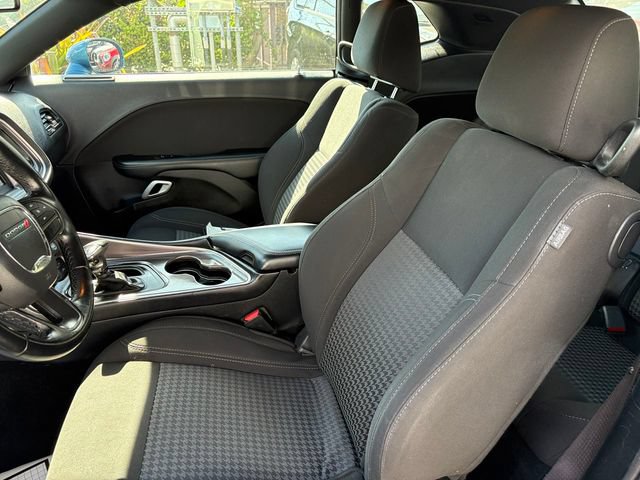 Used 2021 Dodge Challenger SXT RWD image 15