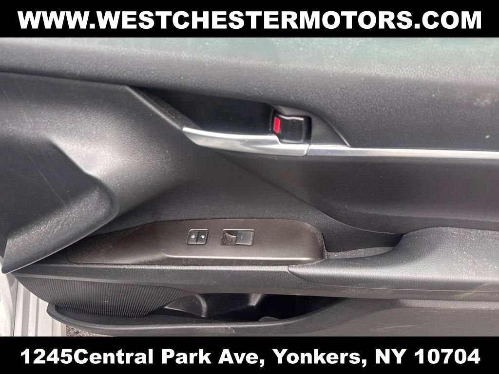 Used 2024 Toyota Camry SE w/ Convenience Package FWD image 14