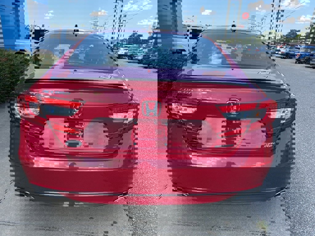 Used 2022 Honda Accord Sport image 7