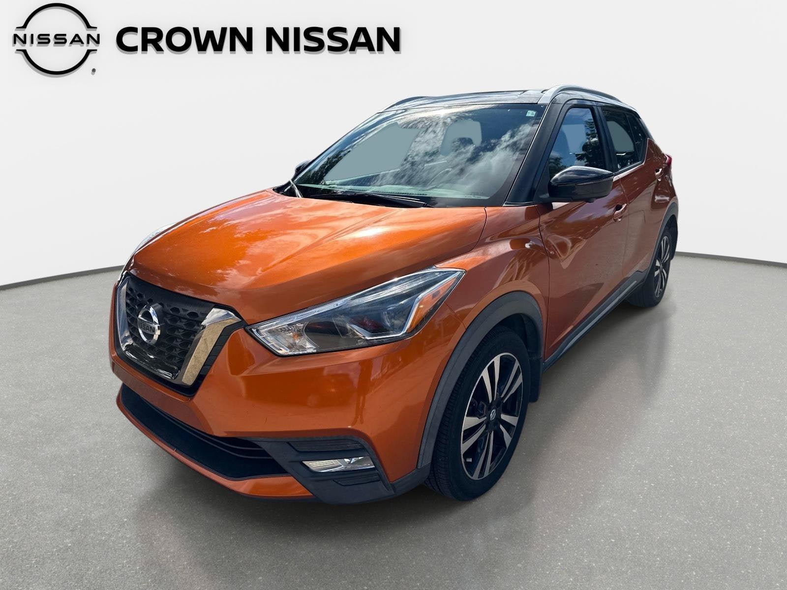 Certified 2019 Nissan Kicks SR FWD image 1