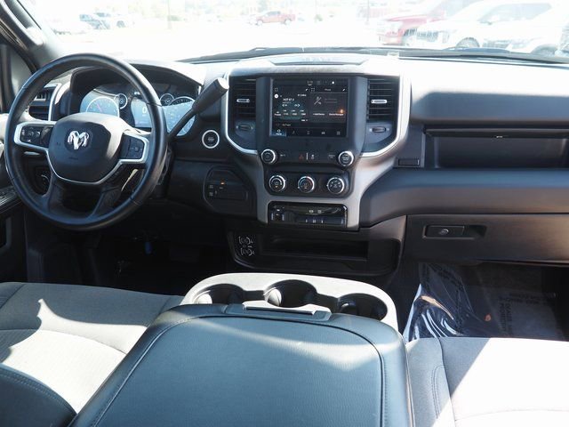 Used 2024 RAM 3500 Big Horn image 38