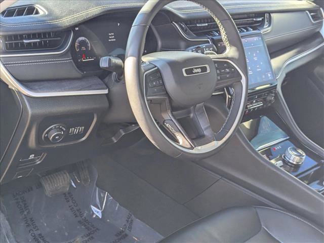 Used 2023 Jeep Grand Cherokee Limited image 10