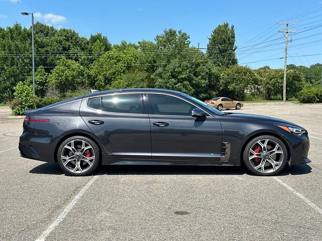 Used 2021 Kia Stinger GT1 RWD image 6