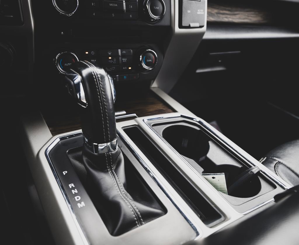 Used 2018 Ford F150 Lariat image 18