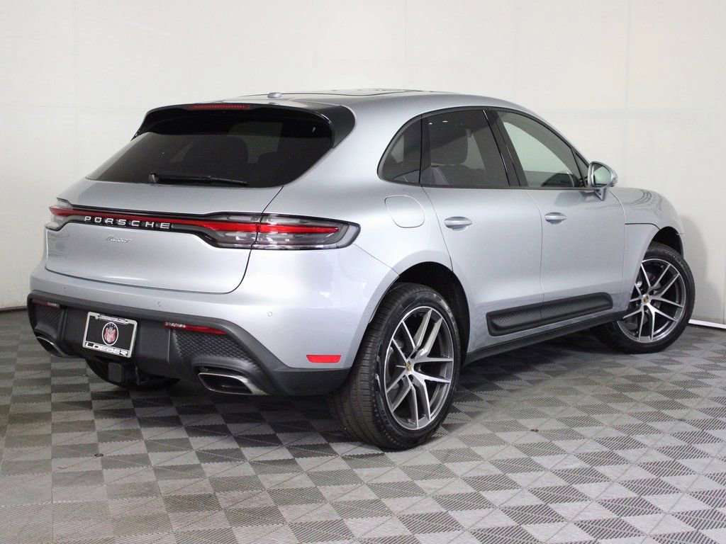 Certified 2025 Porsche Macan image 7