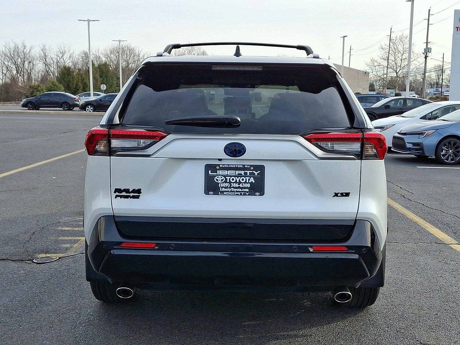 Used 2024 Toyota RAV4 XSE w/ Premium Package image 5