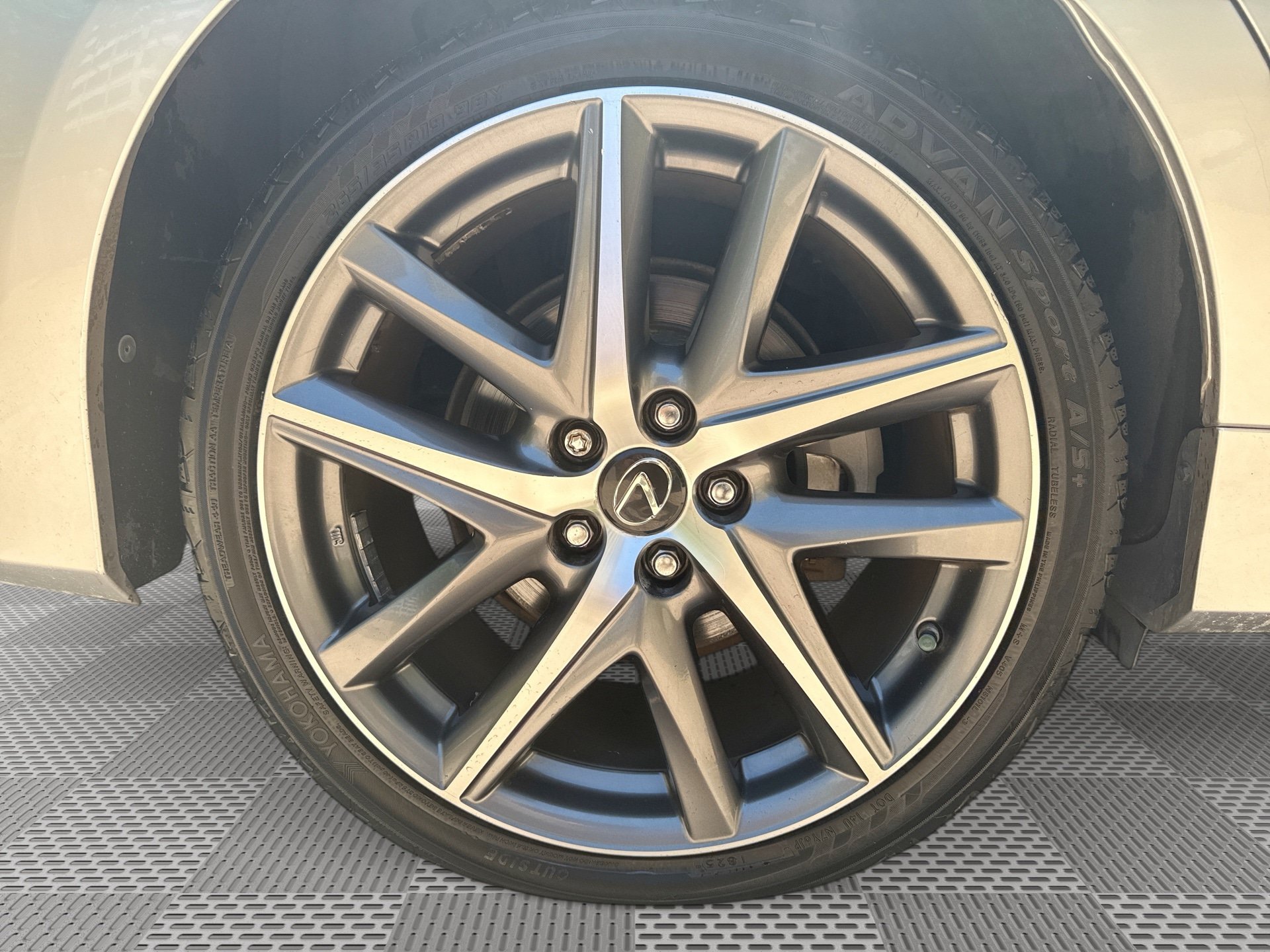 Used 2017 Lexus GS 350 F Sport RWD image 30