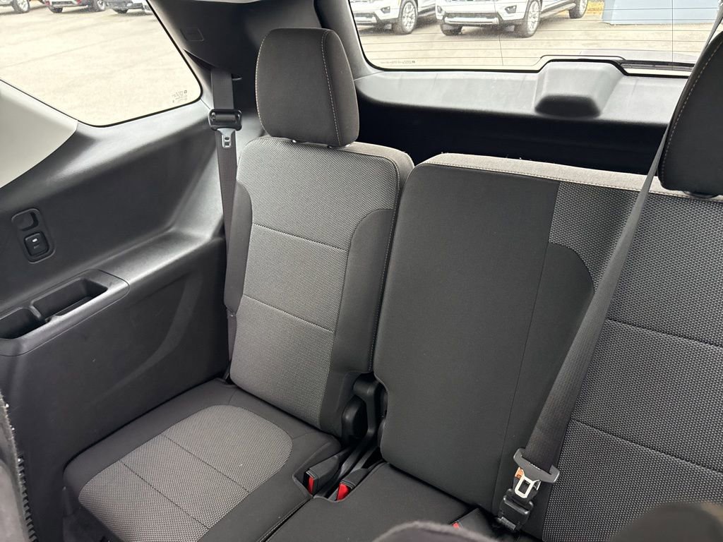 Used 2020 Chevrolet Traverse LT FWD image 13