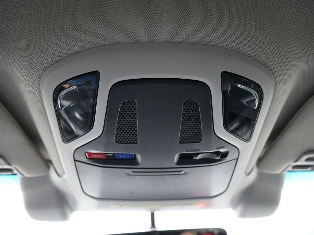 Used 2022 Subaru Outback Premium image 17