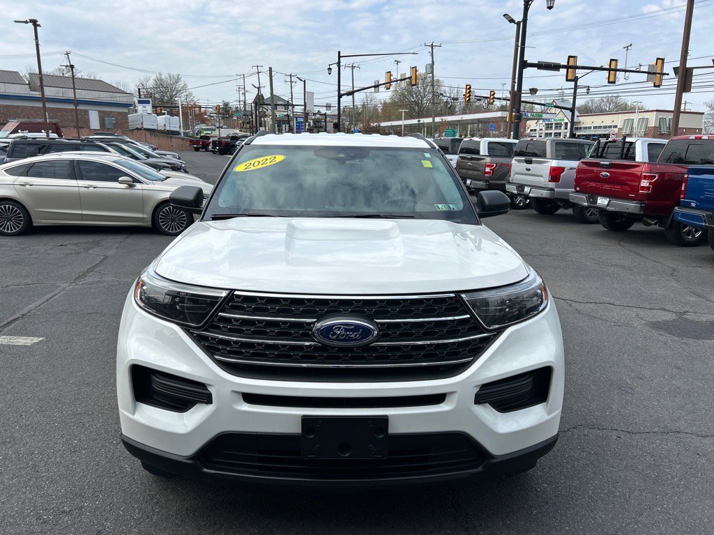 Used 2022 Ford Explorer XLT image 5