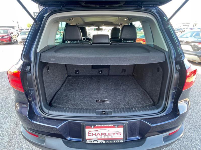 Used 2016 Volkswagen Tiguan SEL FWD image 9